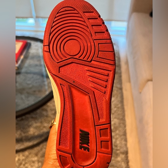 Nike sneakers - Picture 2 of 4